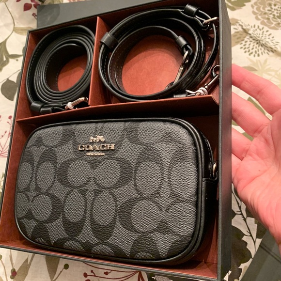 SOLD⛔️Authentic Coach signature convertible Crosby - Picture 2 of 8